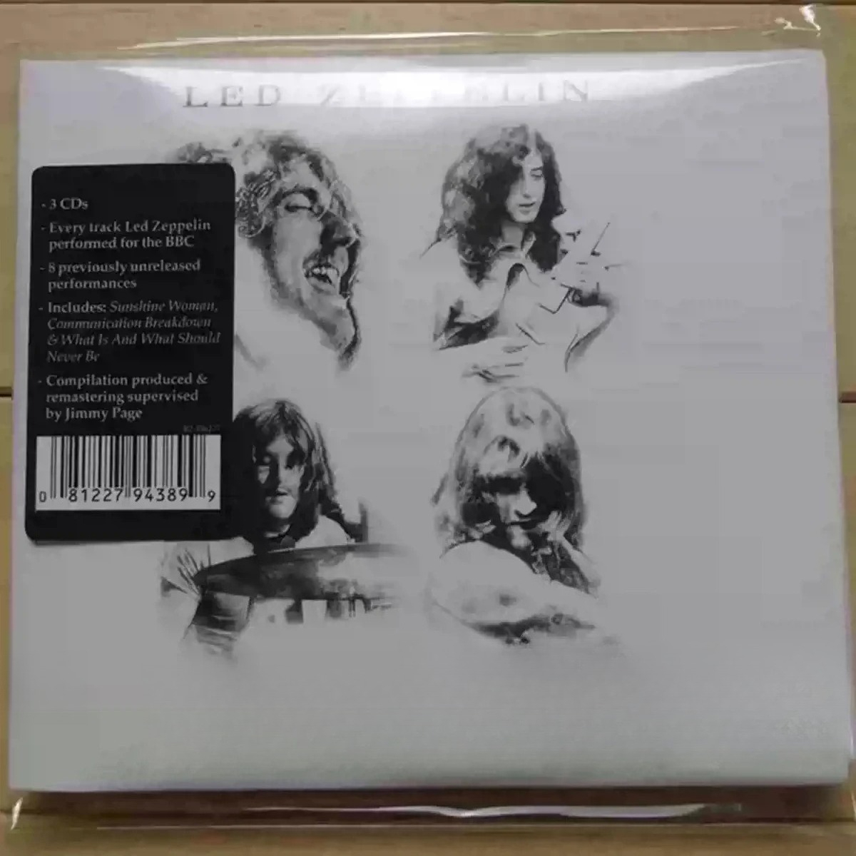 Live Rock - อัลบั้มรวมเพลงฮาร์ดร็อกคลาสสิก 3 แผ่น, ปกภาพวงดนตรีสีขาวดำ, แผ่นเพลงเสียงคุณภาพสูงแบบไม่สูญเสียรายละเอียด